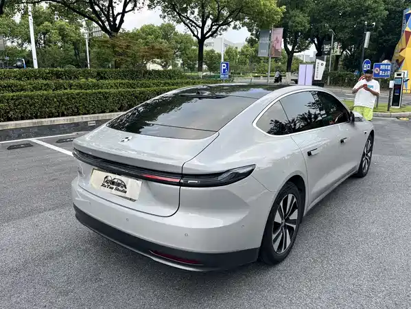 NIO ET7 2022
