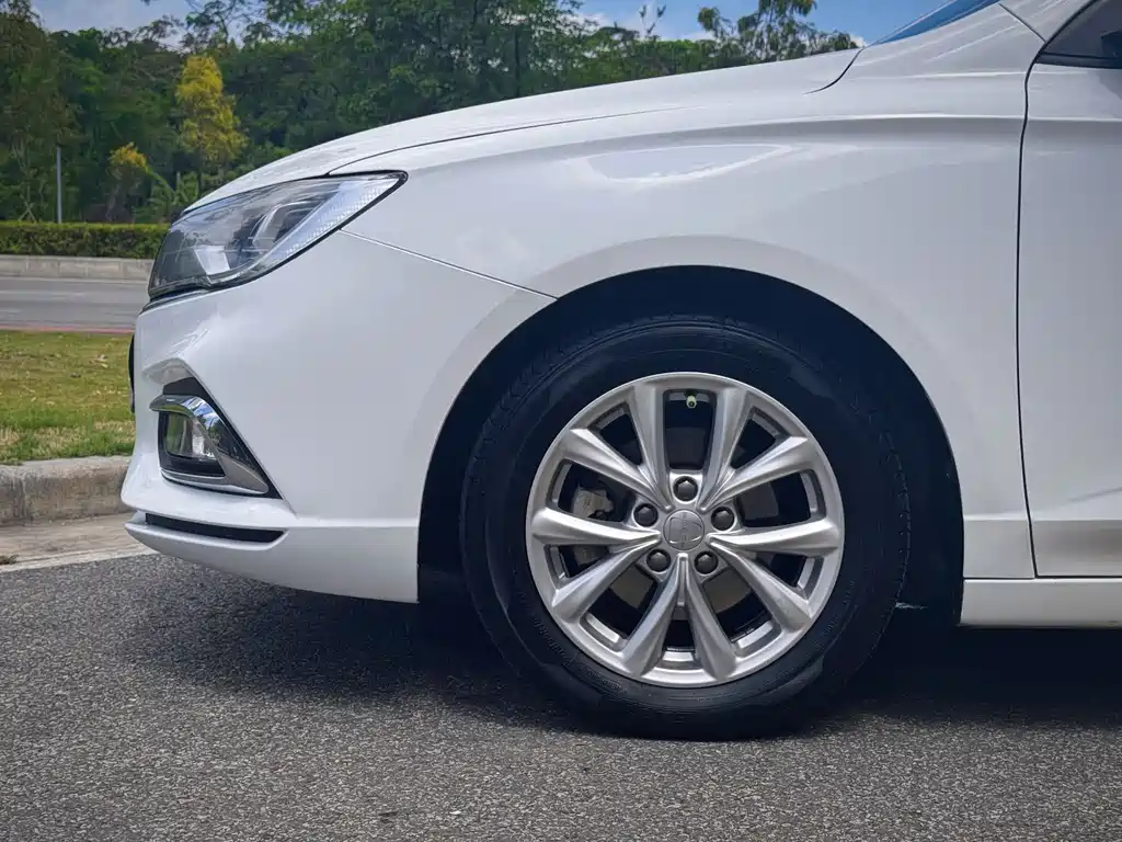 Roewe i5 2021