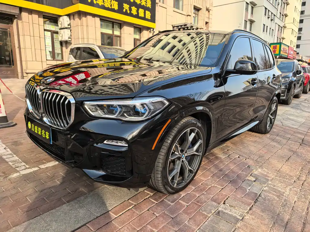 BMW X5 2022 — фото 1