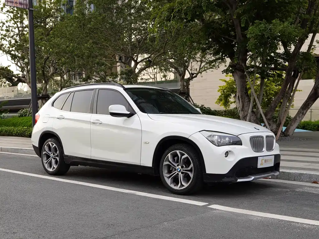 BMW X1 2010 — фото 3