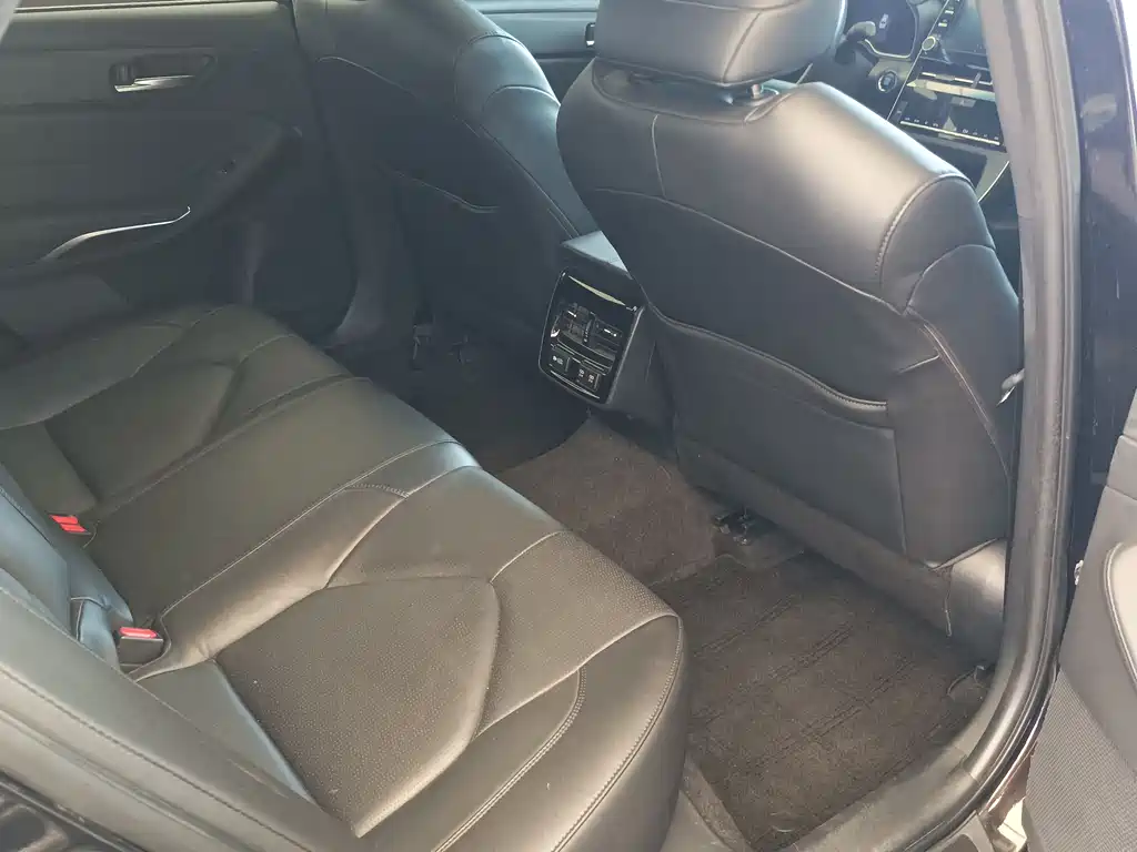 Toyota Avalon 2020 — фото 10