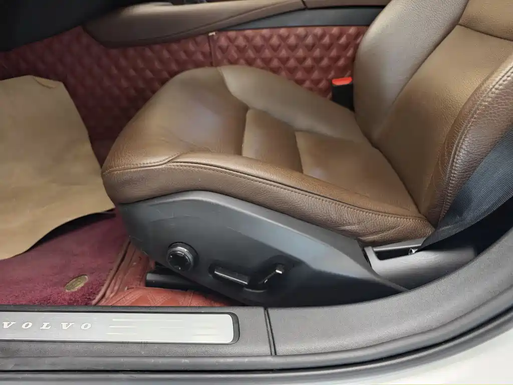 Volvo S90 2019 — фото 11
