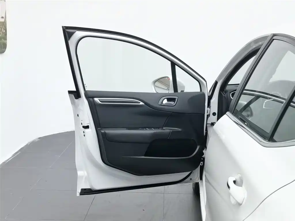 Citroen C4L 2015 — фото 8