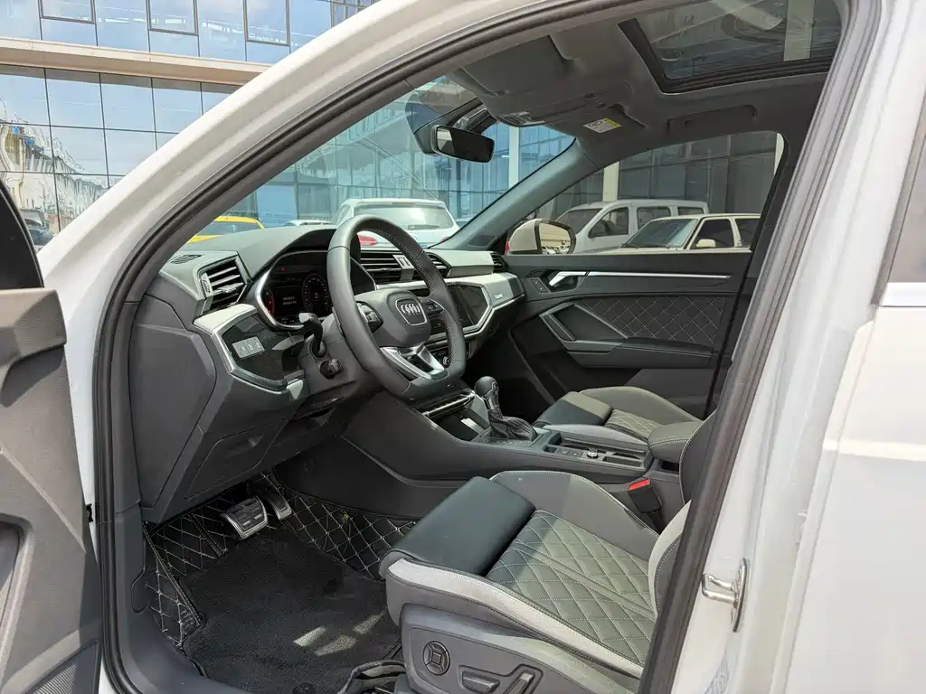 Audi Q3 2025