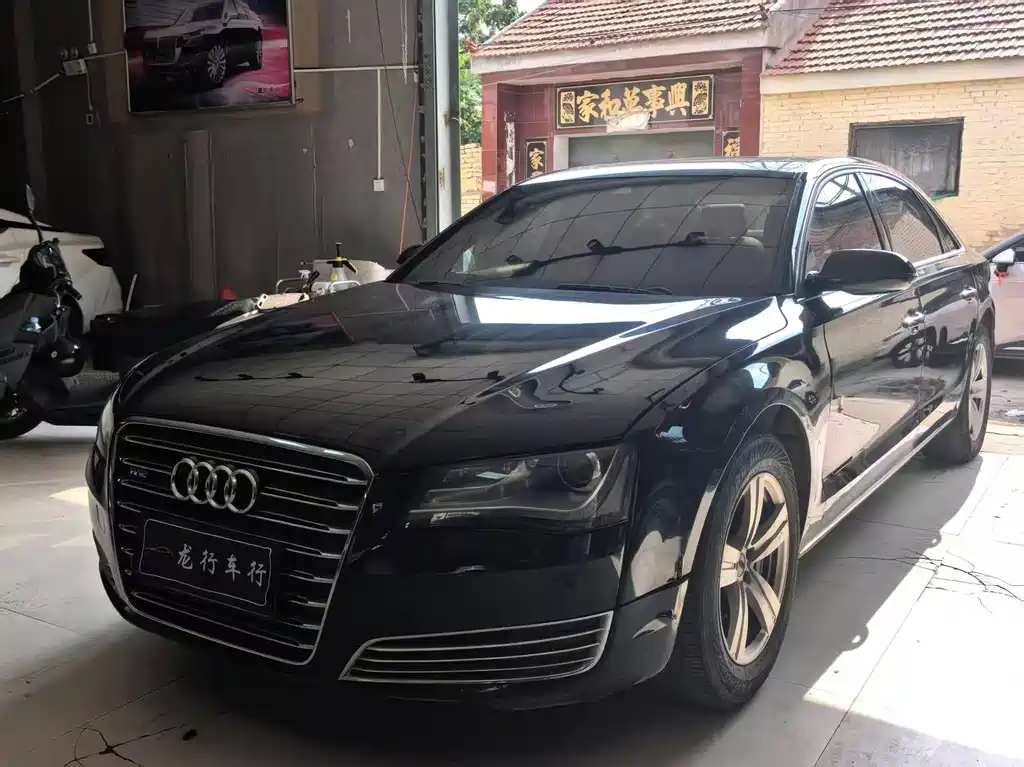 Audi A8 2012