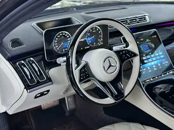 Mercedes-Benz S-Class 2012