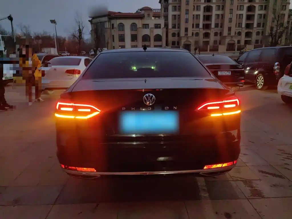 Volkswagen Phideon 2018 — фото 4