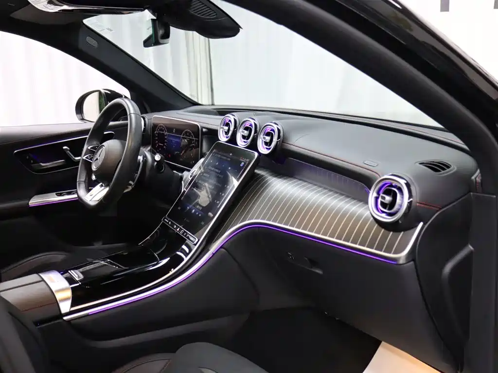 Mercedes-Benz GLC AMG 2024 — фото 19