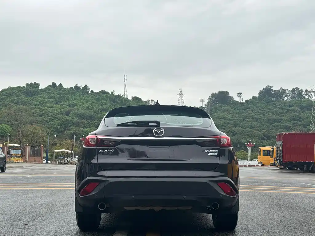 Mazda CX-4 2016 — фото 18