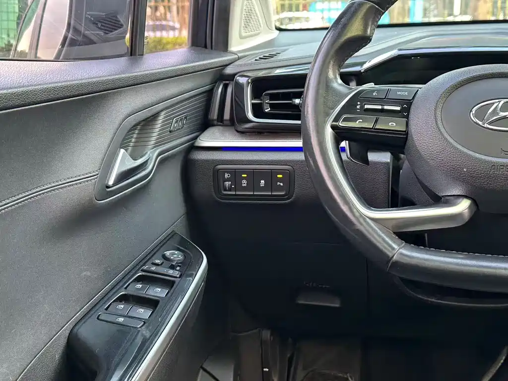 Hyundai Custo 2022 — фото 16