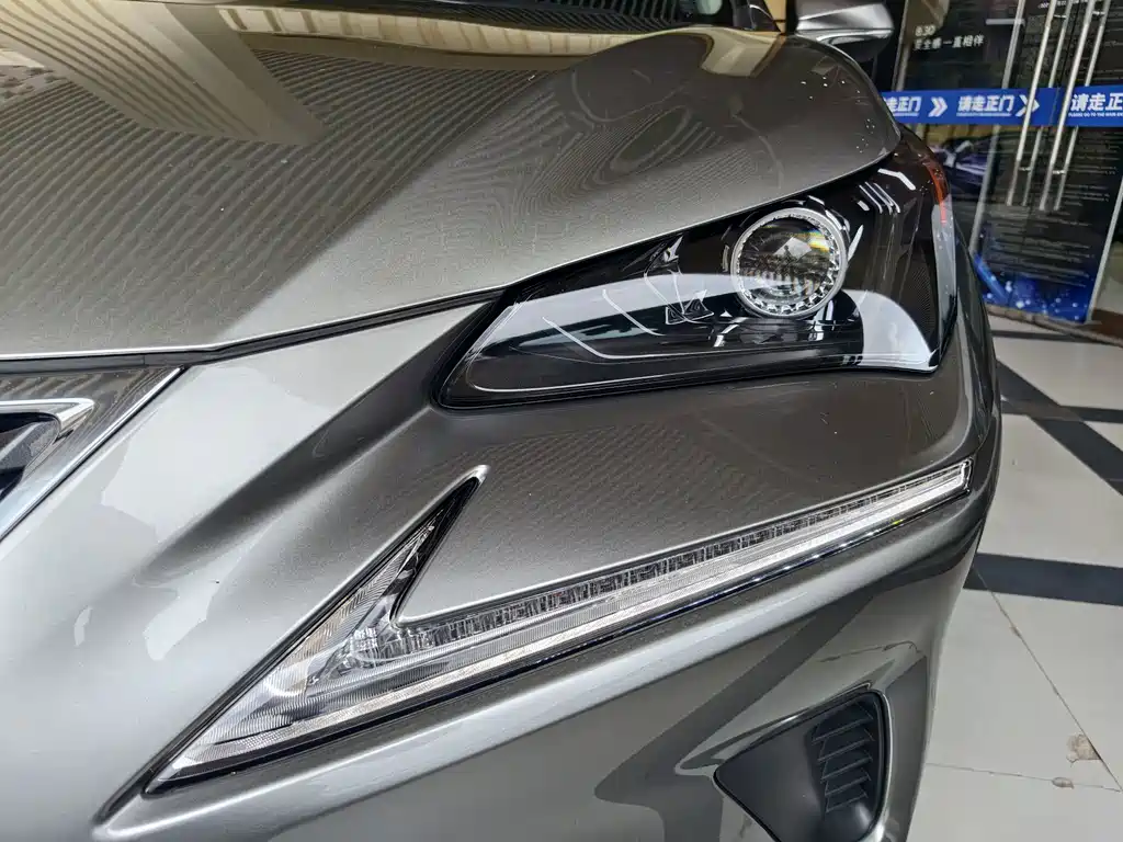 Lexus NX 2021 — фото 20