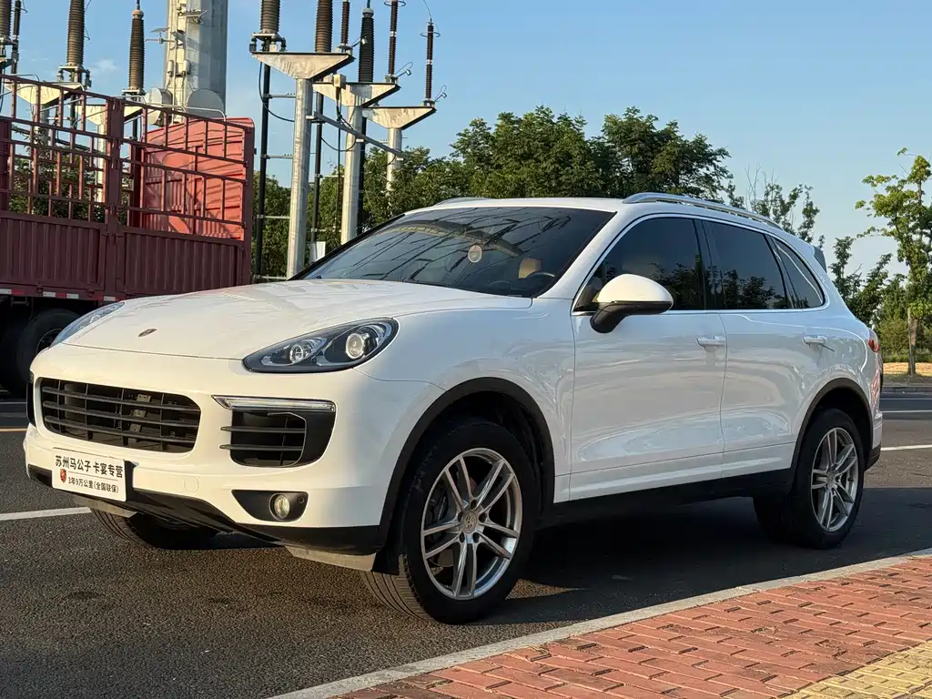Porsche Cayenne 2016 — фото 1