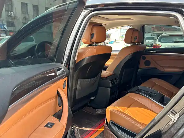 BMW X6 2012