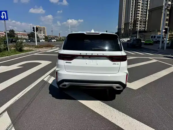 Geely Vision X6 2022