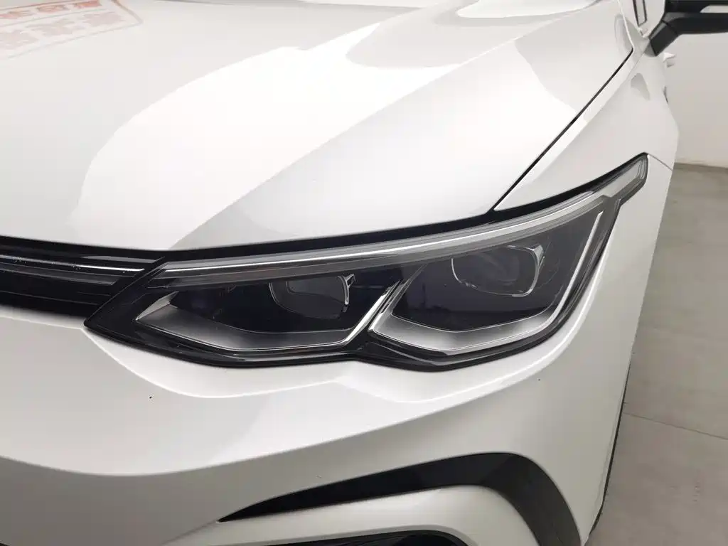 Volkswagen Golf 2023