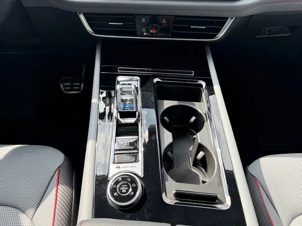 Volkswagen Teramont 2023 — фото 9