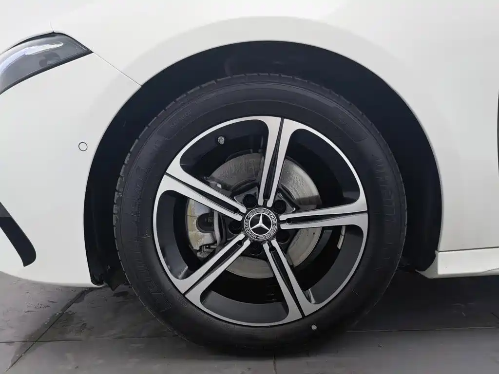Mercedes-Benz A-Class 2025 — фото 17