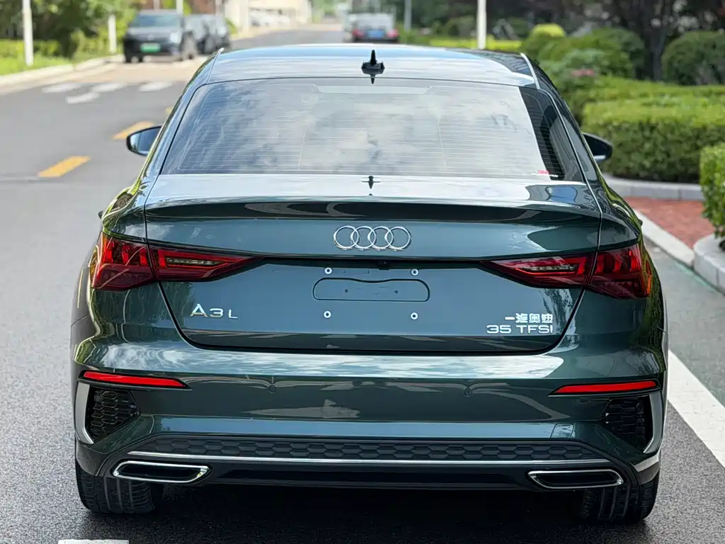 Audi A3 2023 — фото 17