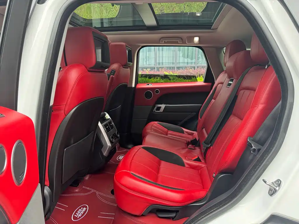 Land Rover Sport 2020 — фото 12