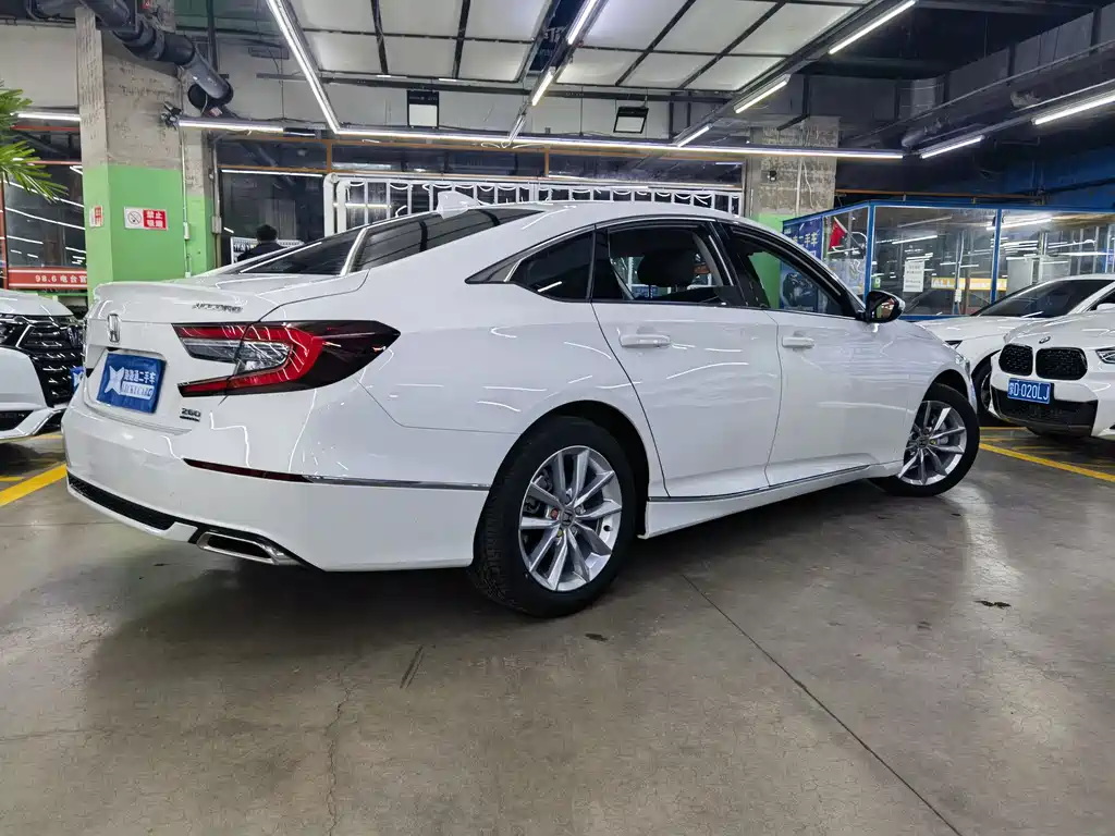 Honda Accord 2023 — фото 4
