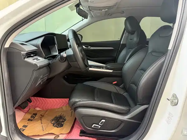 Geely Xingrui 2021