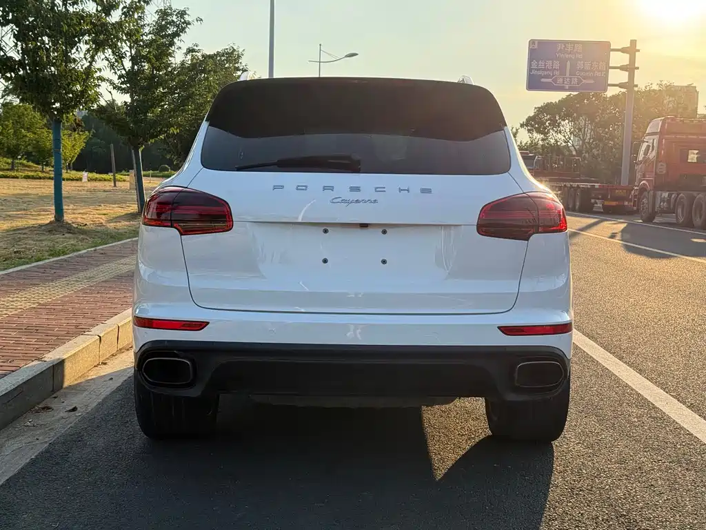 Porsche Cayenne 2016 — фото 4
