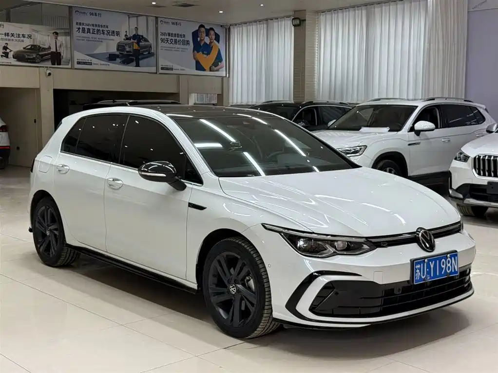 Volkswagen Golf 2022