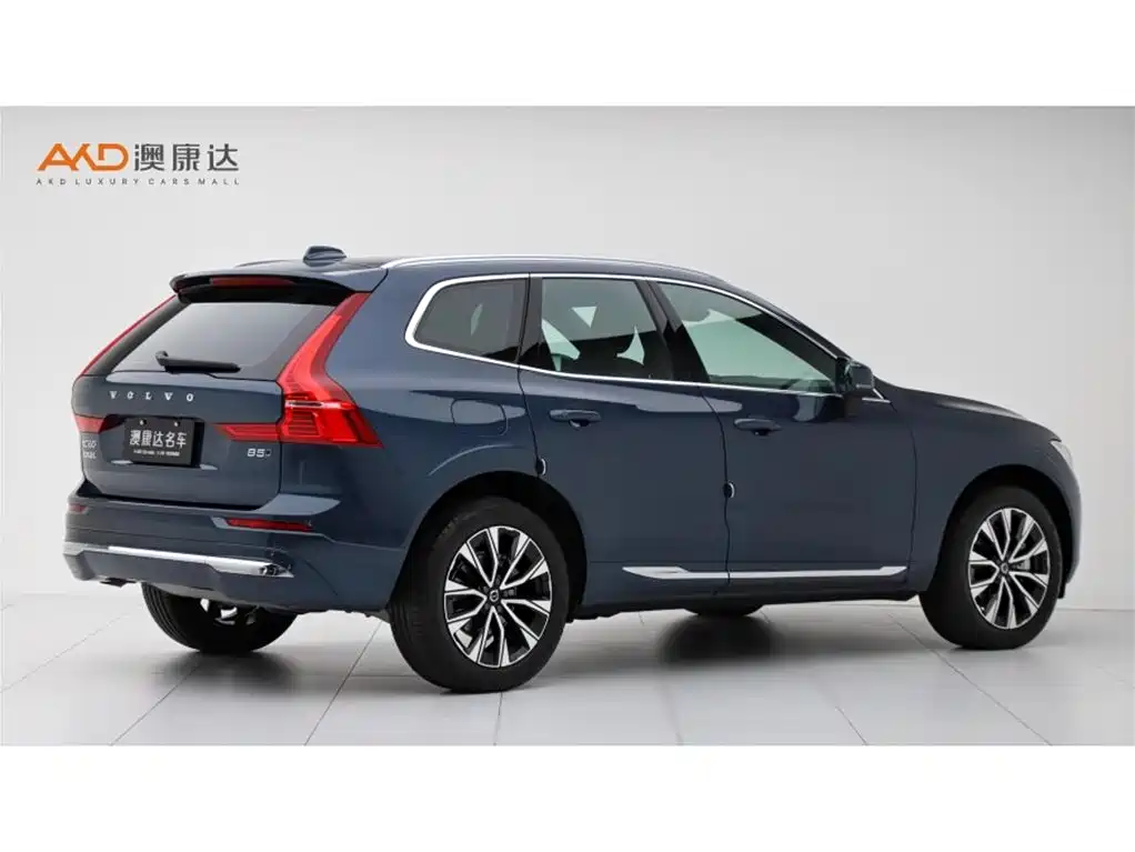 Volvo XC60 2025 — фото 3