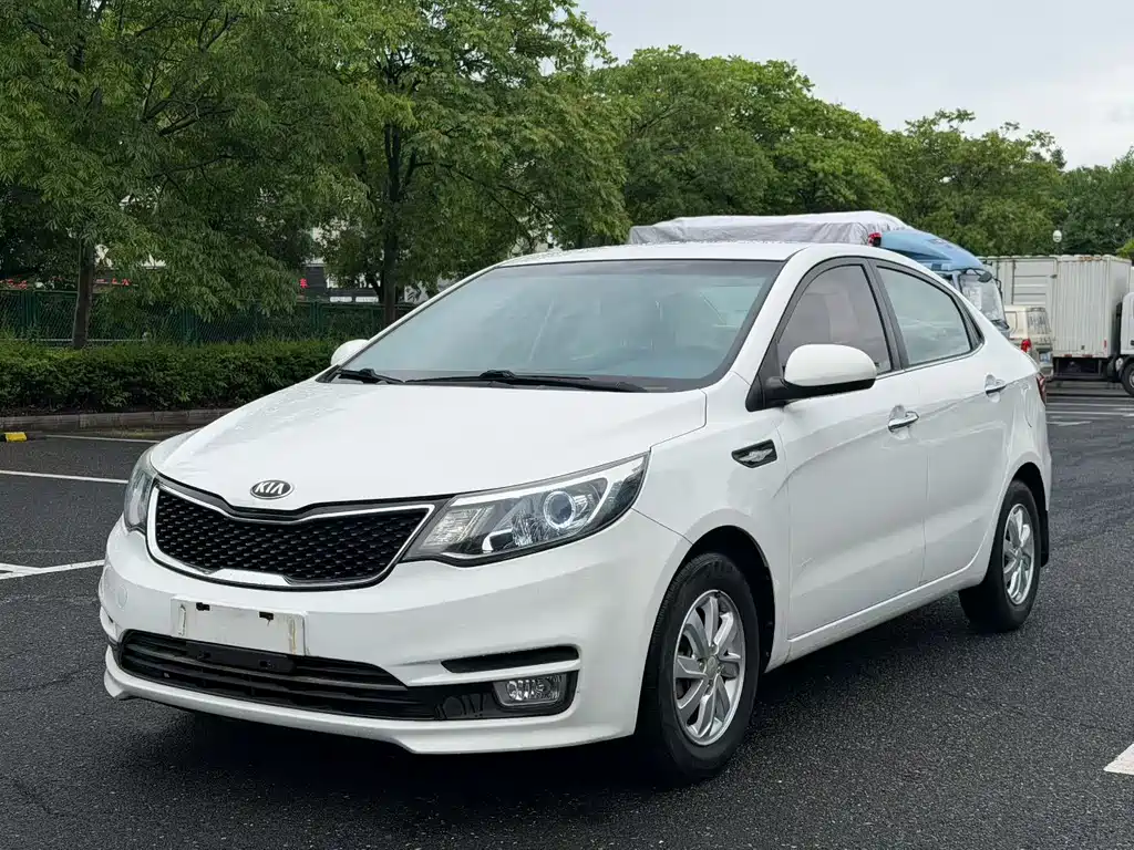 Kia K2 2015