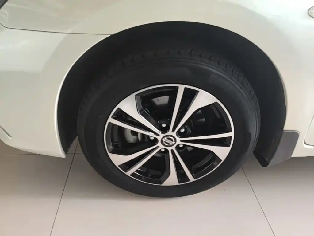 Nissan Sylphy 2021 — фото 23