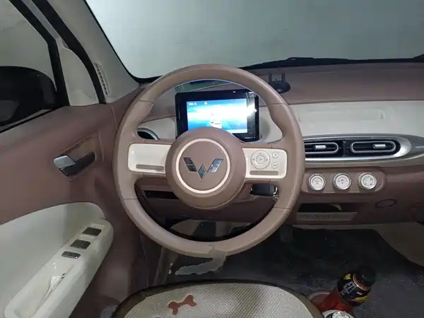 Wuling Hongguang MINIEV 2025