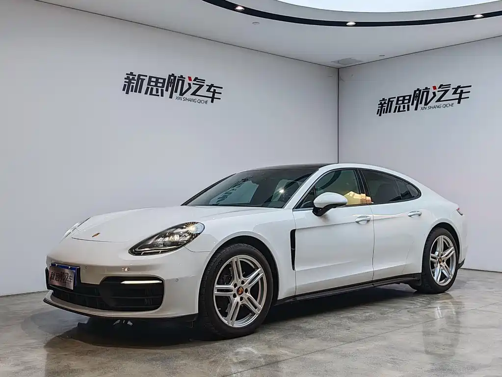 Porsche Panamera 2024 — фото 1