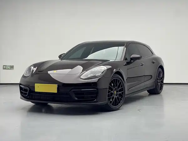 Porsche Panamera 2022