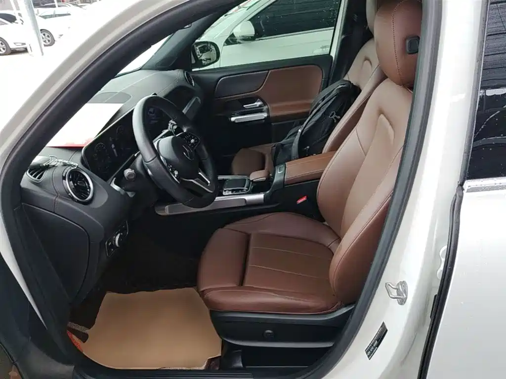 Mercedes-Benz GLB 2020 — фото 15