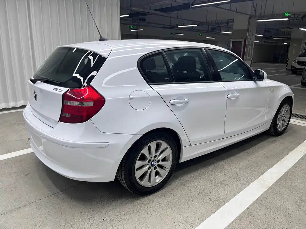 BMW 1 Series 2011