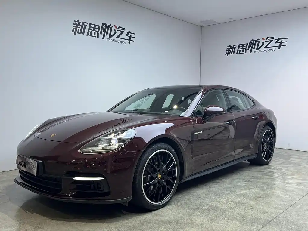 Porsche Panamera Hybrid 2020