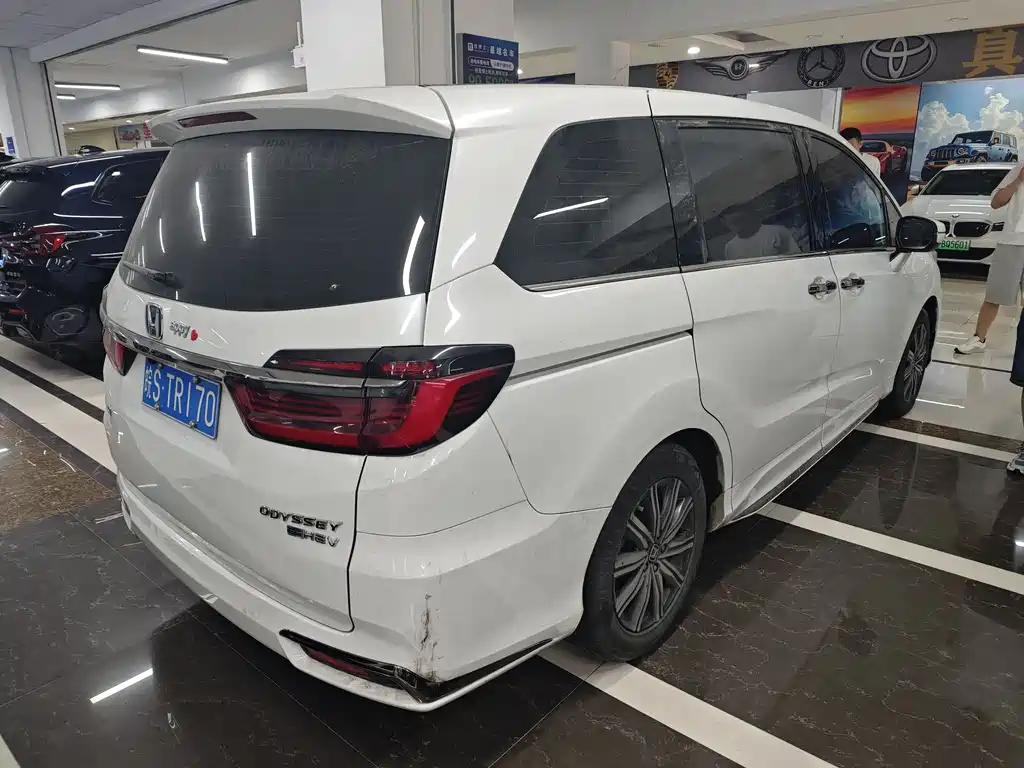 Honda Odyssey 2022 — фото 9