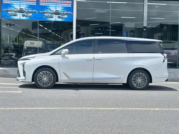 Buick GL8 New Energy 2024