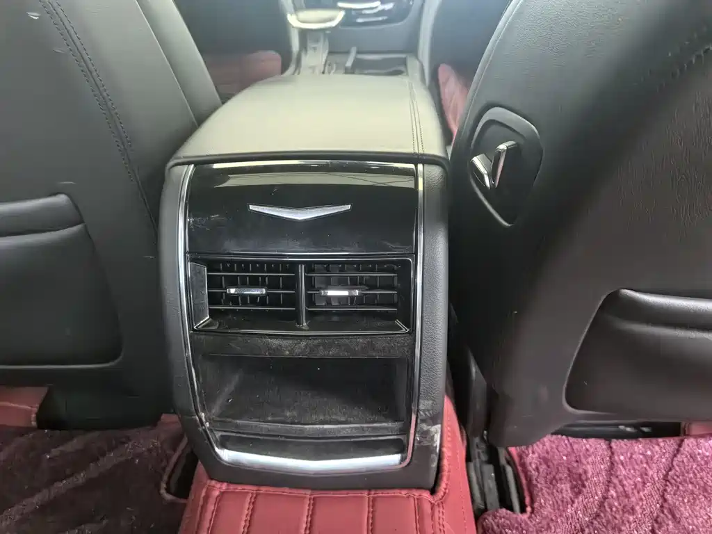 Cadillac CT6 2017 — фото 17