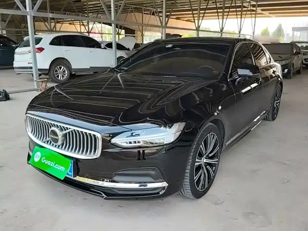 Volvo S90 2023