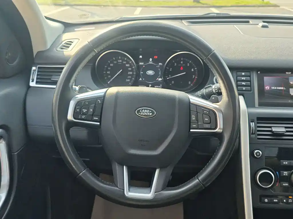 Land Rover Discovery Sport 2018 — фото 11