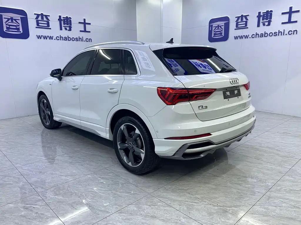 Audi Q3 2023 — фото 17