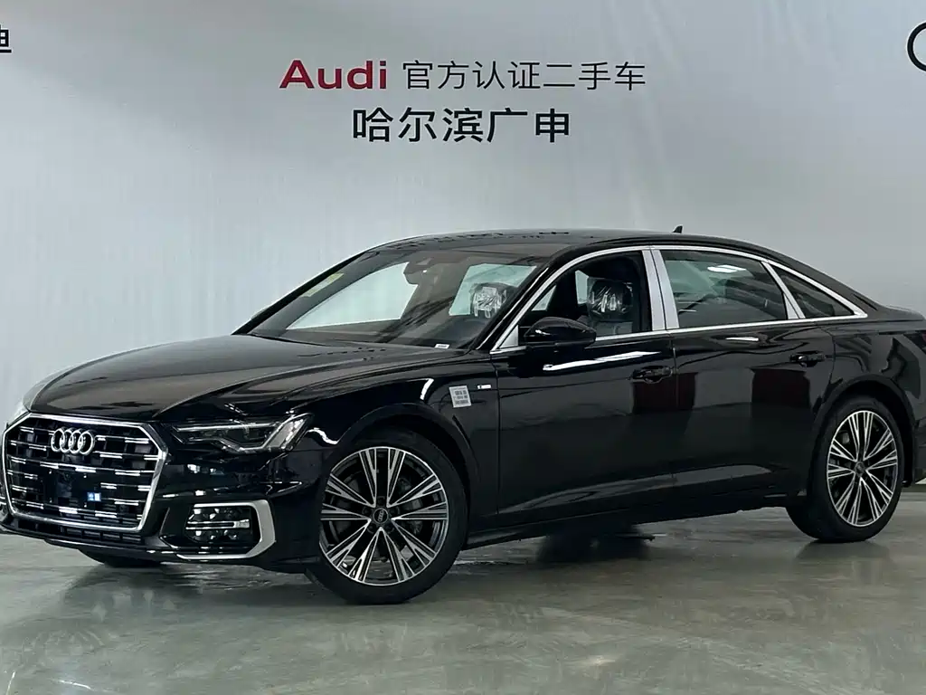 Audi A6L — фото 1