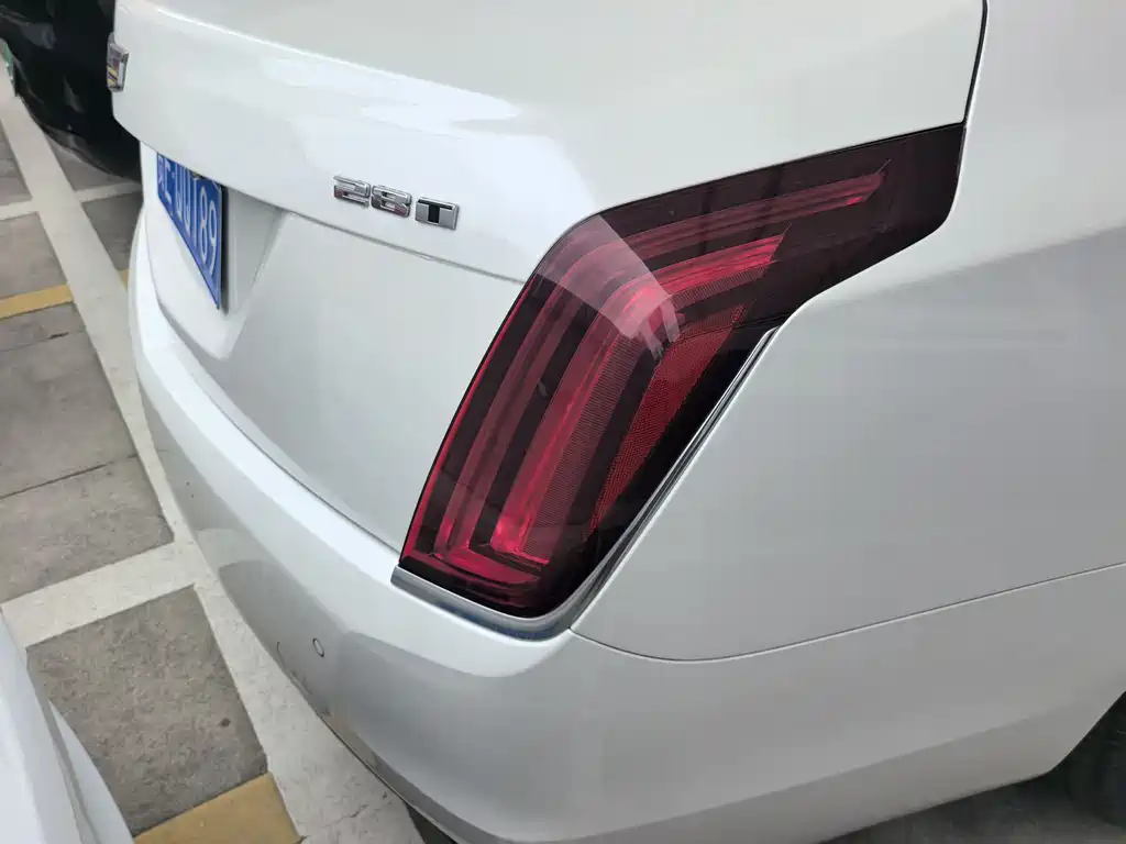 Cadillac CT6 2017 — фото 11