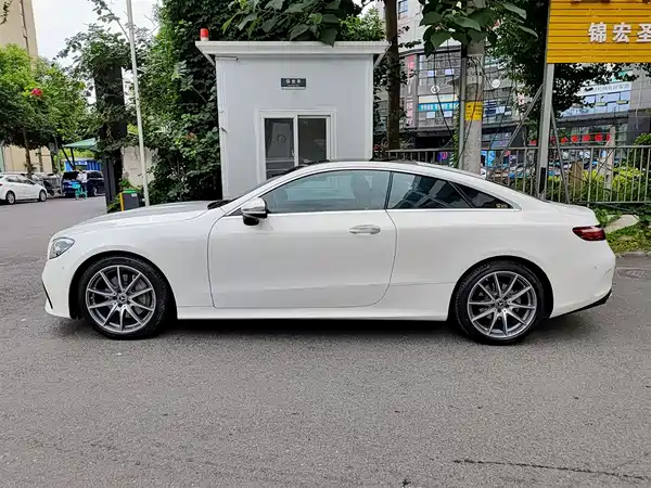 Mercedes-Benz E-Class 2021