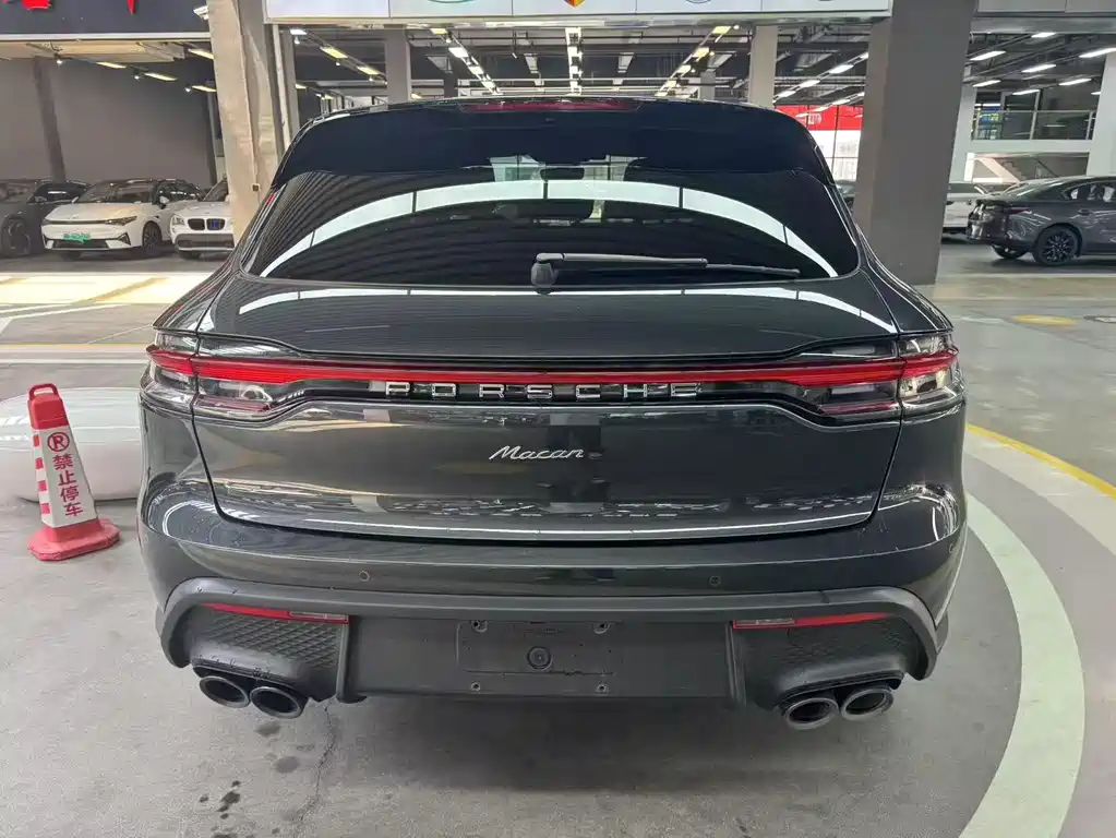Porsche Macan 2023 — фото 14