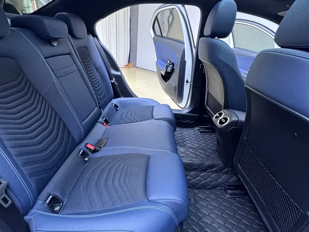 Mercedes-Benz A-Class 2022 — фото 9
