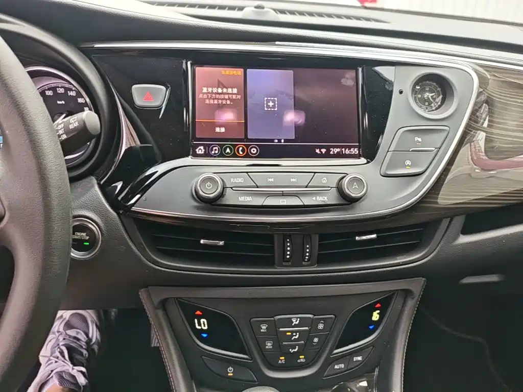 Buick Envision Plus 2021 — фото 13