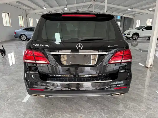 Mercedes-Benz GLE 2016