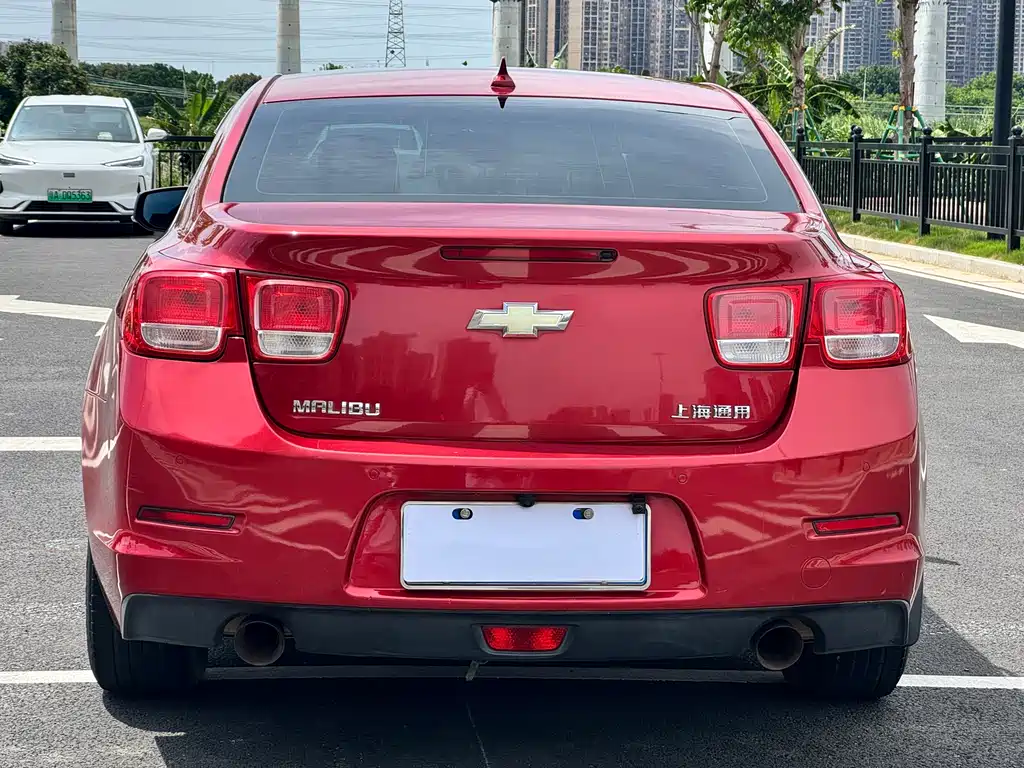 Chevrolet Malibu 2015 — фото 10